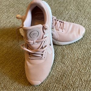 Like new Nike size 11 women’s rose gold running shoes